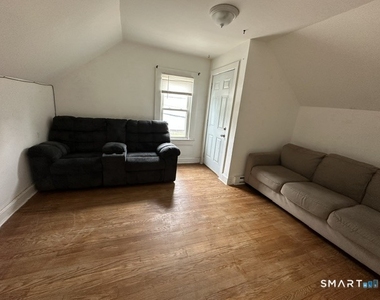 46 Pulaski Street - Photo Thumbnail 2