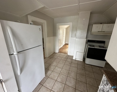 46 Pulaski Street - Photo Thumbnail 3
