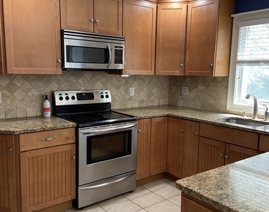 109 Cottage Street - Photo Thumbnail 3