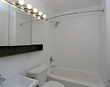  West 53rd Street - Photo Thumbnail 1