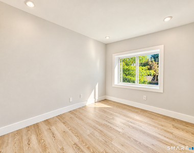 107 Main Street - Photo Thumbnail 8