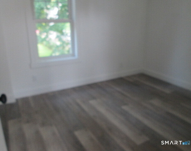 16 Winthrop Street - Photo Thumbnail 6