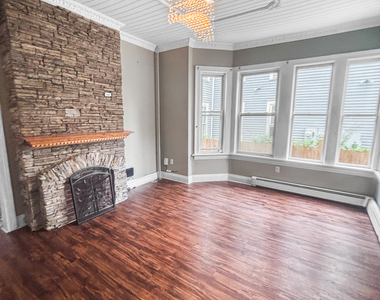630 Kossuth Street - Photo Thumbnail 6