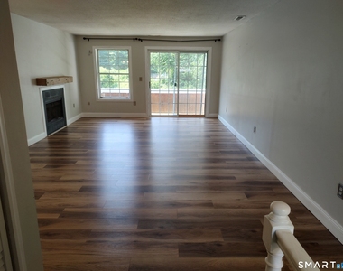 607 Spring Meadow Road - Photo Thumbnail 7