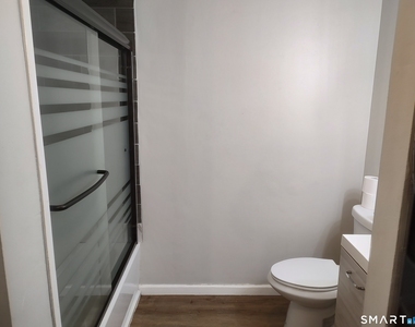 607 Spring Meadow Road - Photo Thumbnail 9