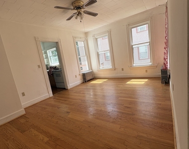 345 Norton Street - Photo Thumbnail 2