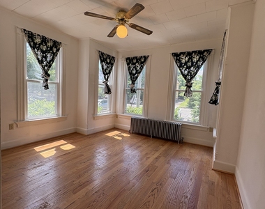 345 Norton Street - Photo Thumbnail 4