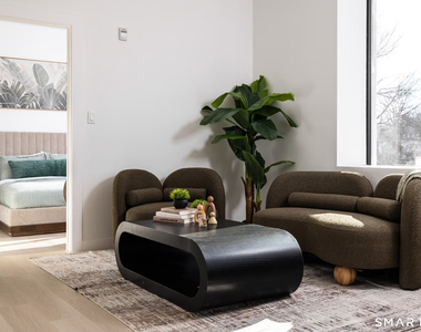 540 Bond Street - Photo Thumbnail 3