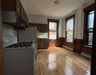 788 Elm Street - Photo Thumbnail 8
