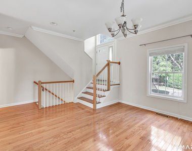 570 Danbury Road - Photo Thumbnail 12