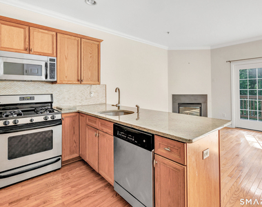 570 Danbury Road - Photo Thumbnail 17