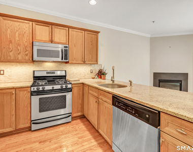 570 Danbury Road - Photo Thumbnail 7