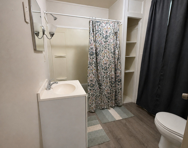 404 Congress Avenue - Photo Thumbnail 3