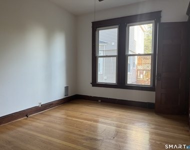 251 Olivia Street - Photo Thumbnail 9