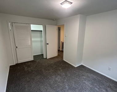 617 Millville Avenue - Photo Thumbnail 19