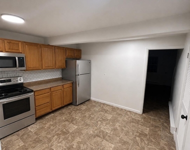 617 Millville Avenue - Photo Thumbnail 3