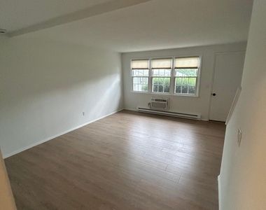617 Millville Avenue - Photo Thumbnail 2