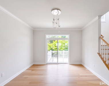 25 Brentwood Circle - Photo Thumbnail 6