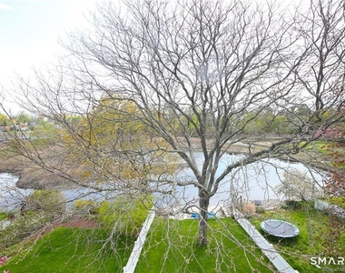 331 Riverside Drive - Photo Thumbnail 11