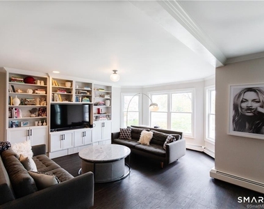 331 Riverside Drive - Photo Thumbnail 9