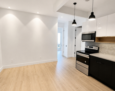 1613 Brooklyn Avenue - Photo Thumbnail 2
