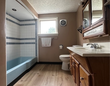 431 W Wayne St - Photo Thumbnail 19