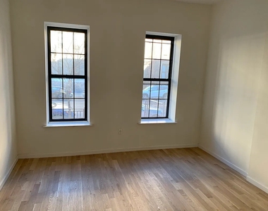1114 Gates Avenue - Photo Thumbnail 11