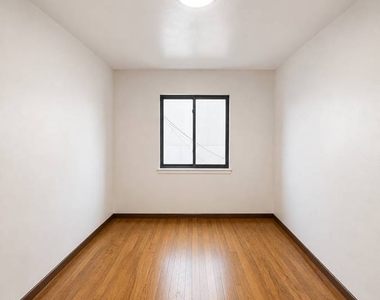 579 Lafayette Avenue - Photo Thumbnail 3
