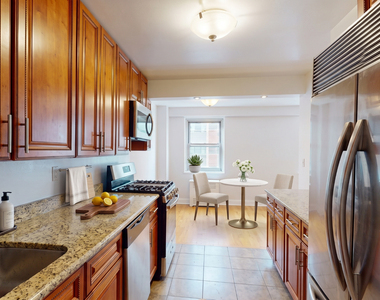 50 West 97th Street - Photo Thumbnail 6