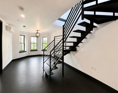 1294 Park Place - Photo Thumbnail 1