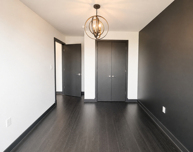 1294 Park Place - Photo Thumbnail 4