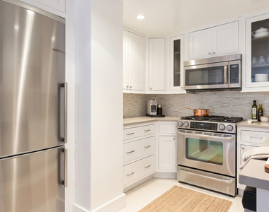 50 West 97th Street - Photo Thumbnail 4