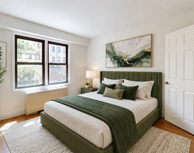 220 East 63rd Street - Photo Thumbnail 1