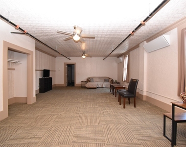 152 Court Street - Photo Thumbnail 9