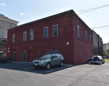 152 Court Street - Photo Thumbnail 21