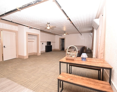 152 Court Street - Photo Thumbnail 8