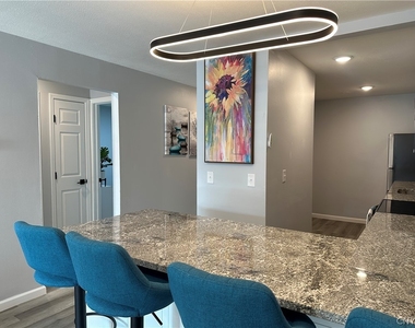 314 Oak Street #26 - Photo Thumbnail 3