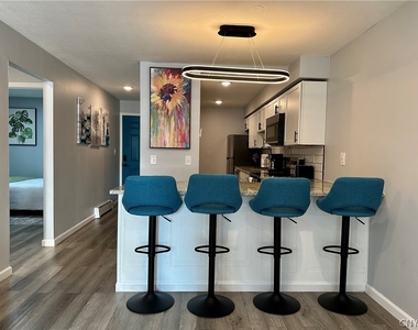 314 Oak Street #26 - Photo Thumbnail 2