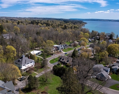 40 Lakeview Circle #1 Circle - Photo Thumbnail 1