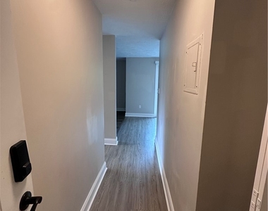 335 Village Boulevard N - Photo Thumbnail 2