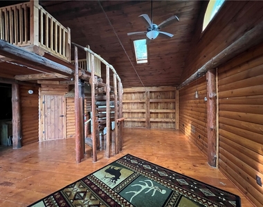 416 Broadway Apt C - Photo Thumbnail 6