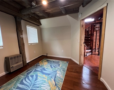 416 Broadway Apt C - Photo Thumbnail 19