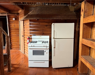 416 Broadway Apt C - Photo Thumbnail 7