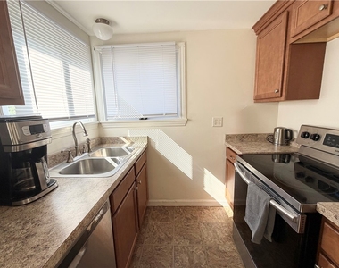 3245 Culver Road - Photo Thumbnail 5