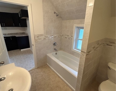 286 Normal Avenue - Photo Thumbnail 16