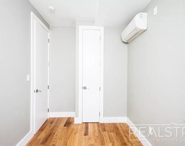 1526 Park Place - Photo Thumbnail 11