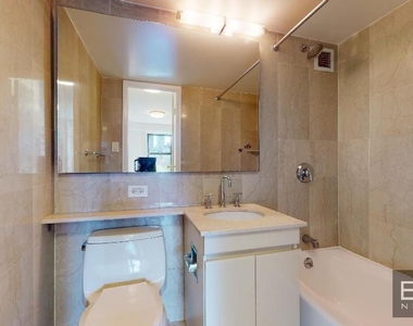 East 63rd Street - Photo Thumbnail 3
