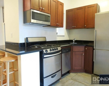 West 11th Street - Photo Thumbnail 1
