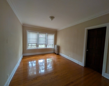 6701 North Greenview Ave. - Photo Thumbnail 1