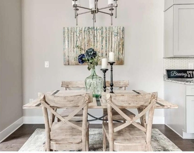 6076 Cushing Circle - Photo Thumbnail 13